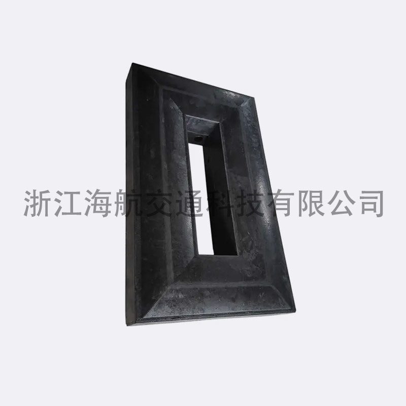 特種橡膠護舷適應(yīng)各類港口碼頭船舶需要"